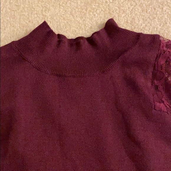 Dark red sweater - Picture 4 of 4